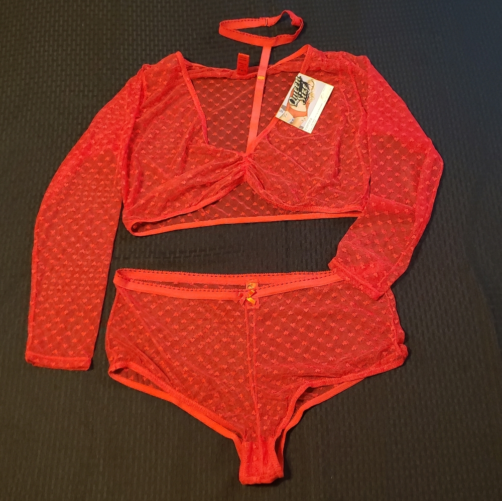 Red Hawt